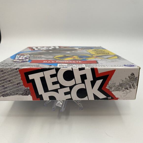 TECH DECK DIY Concrete Reusable Modeling Playset W/Exclusive Enjoi Fingerboard - Picture 11 of 12